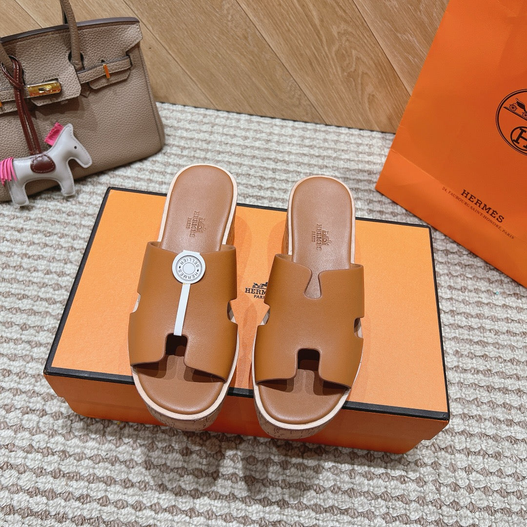 EZE 65 SANDAL GOLD CALFSKIN