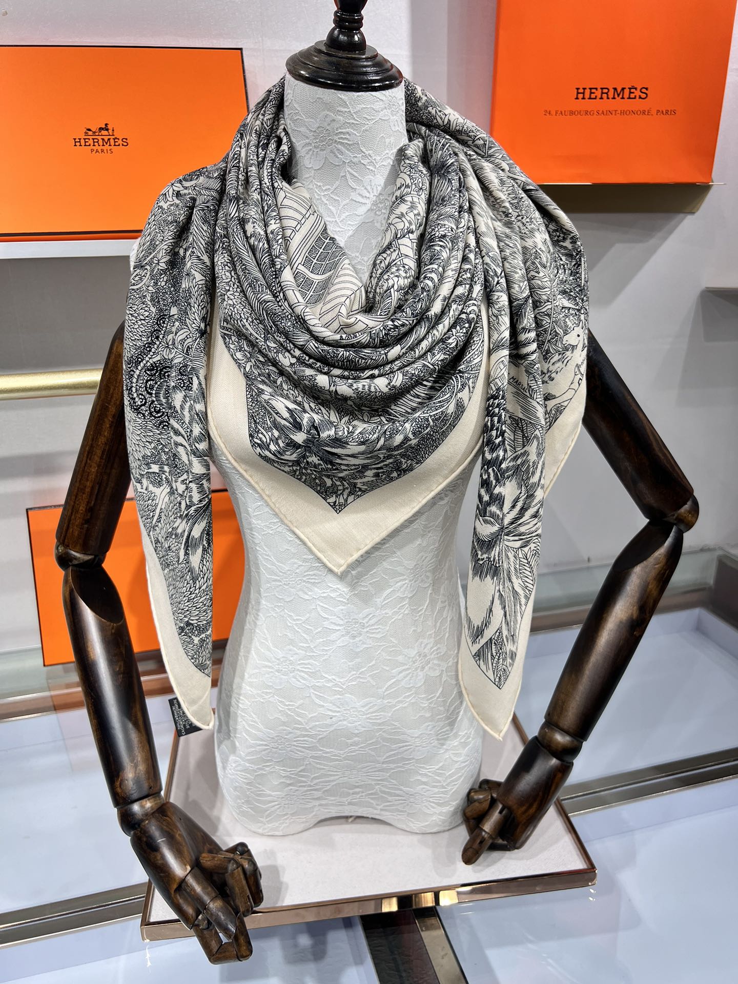 Scarf 135 CM Black White Cashmere And Silk