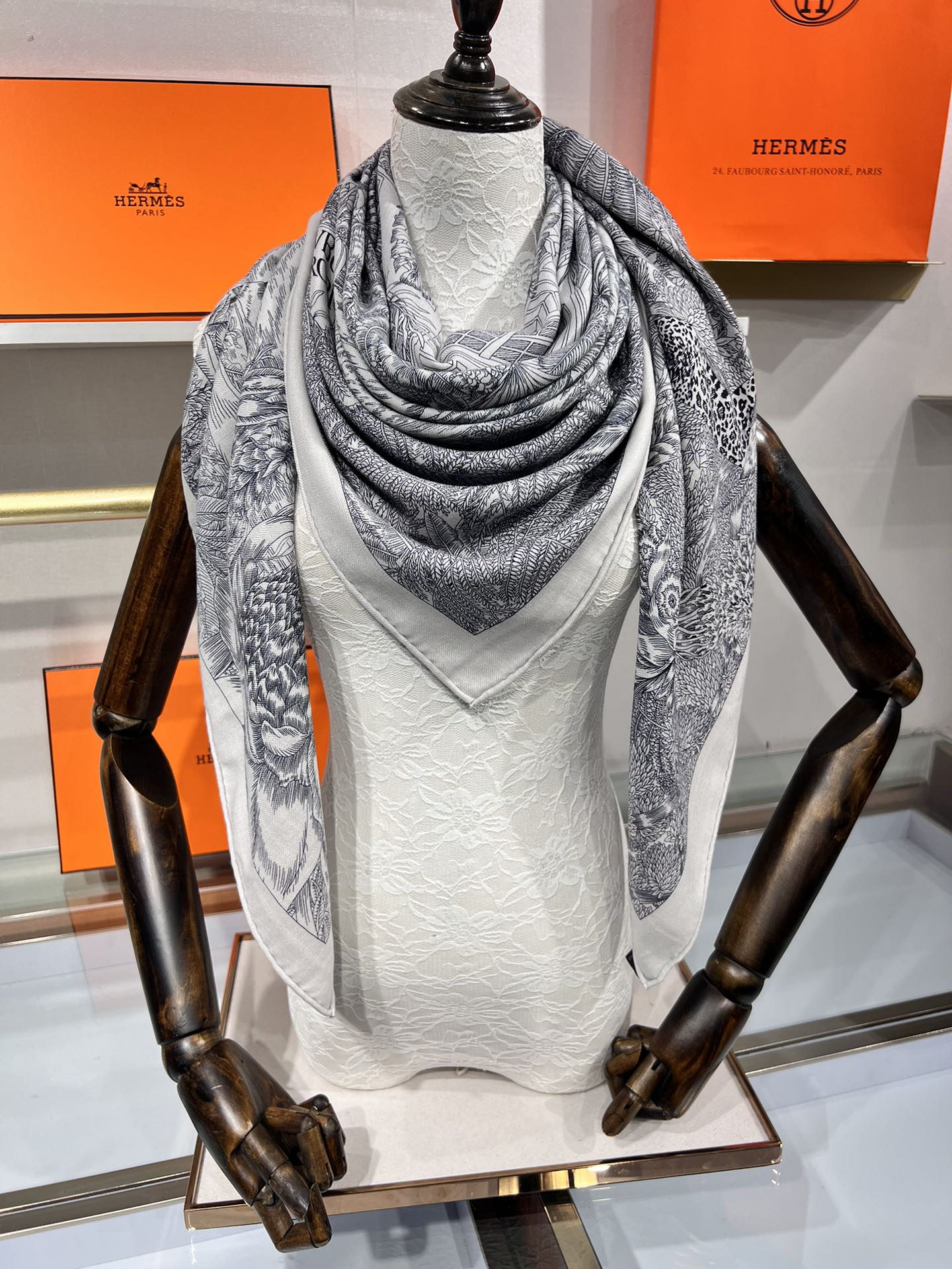 Faubourg Tropical Scarf 135 CM Grey White Cashmere And Silk