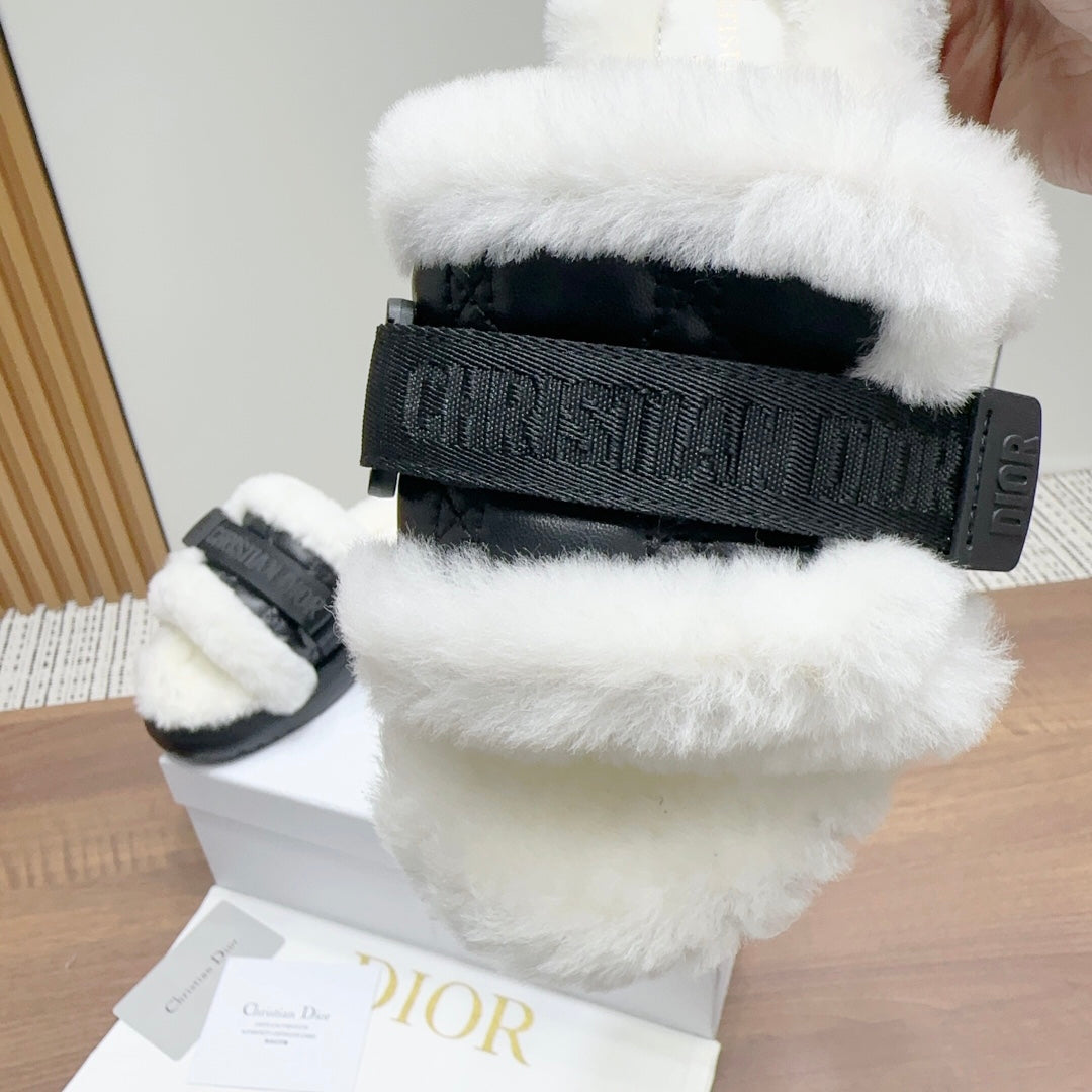 CD Dioriviera Dio(r)evolution Slide Black White Quilted Fleece Lining And Lambskin