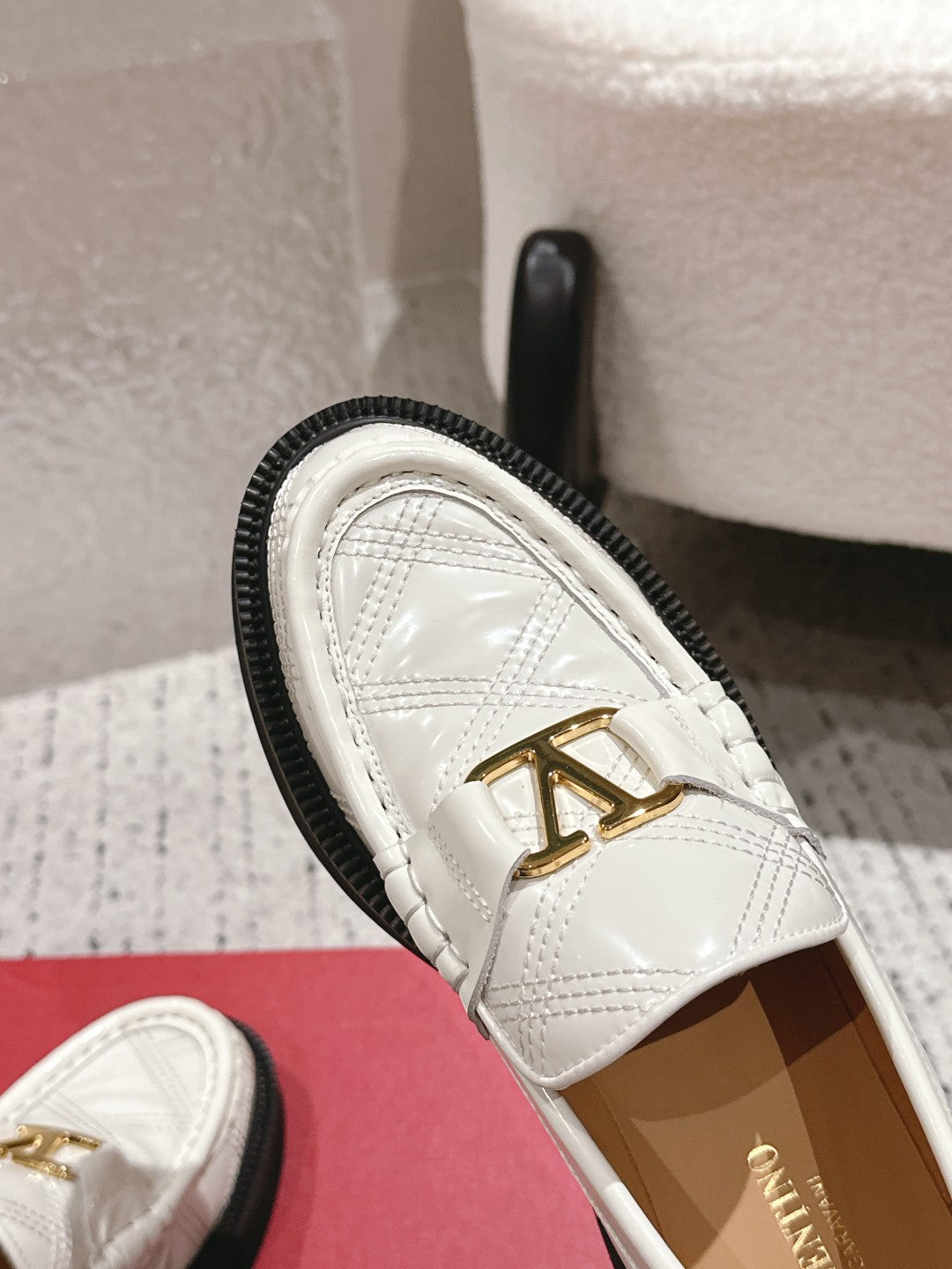 VT Vlogo Loafer White Patent Leather