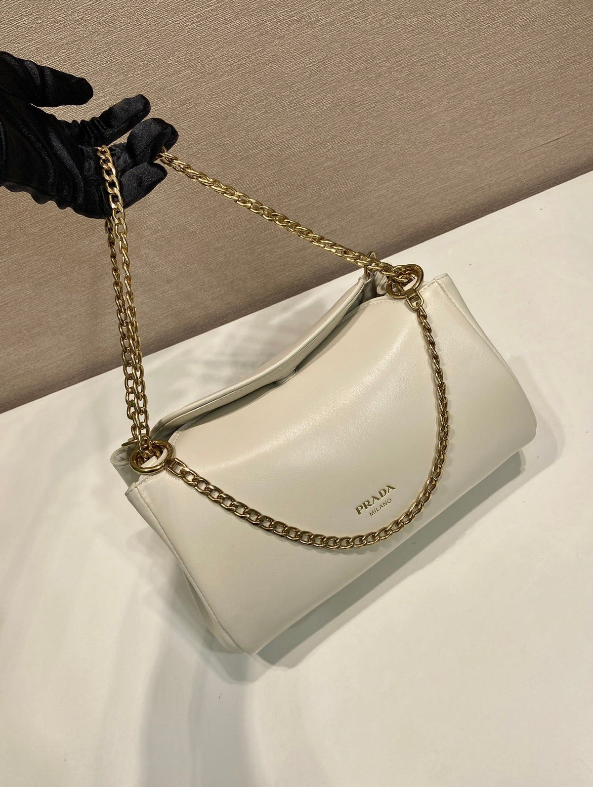 PRA Tumulte bag 24 white leather 280839
