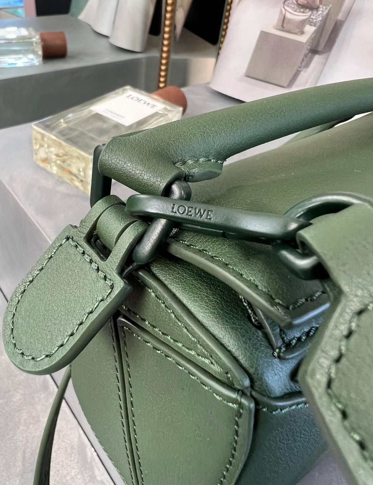 MINI PUZZLE 18CM BOTTLE GREEN CALFSKIN