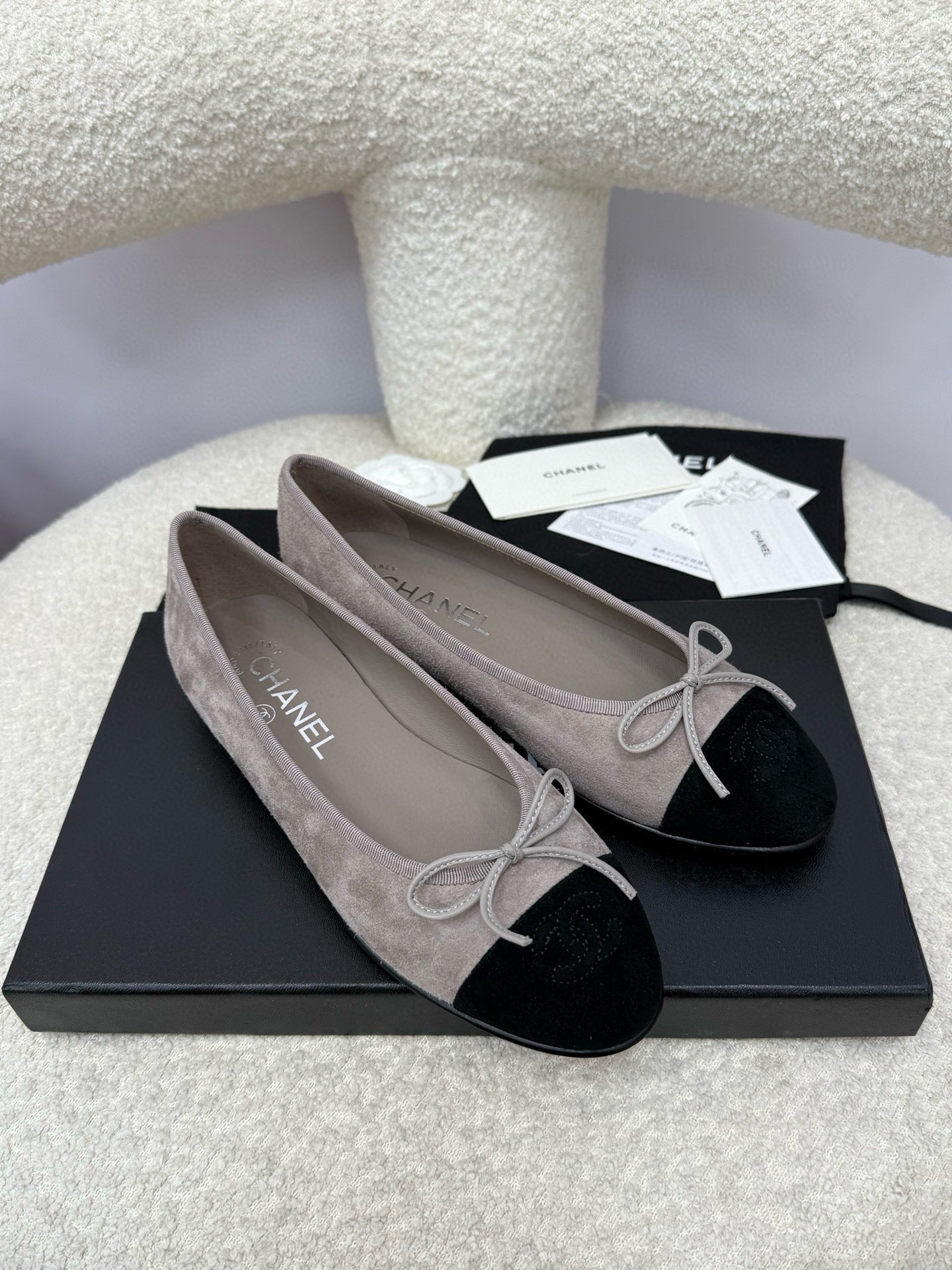 CC 25A Ballet Flat Suede