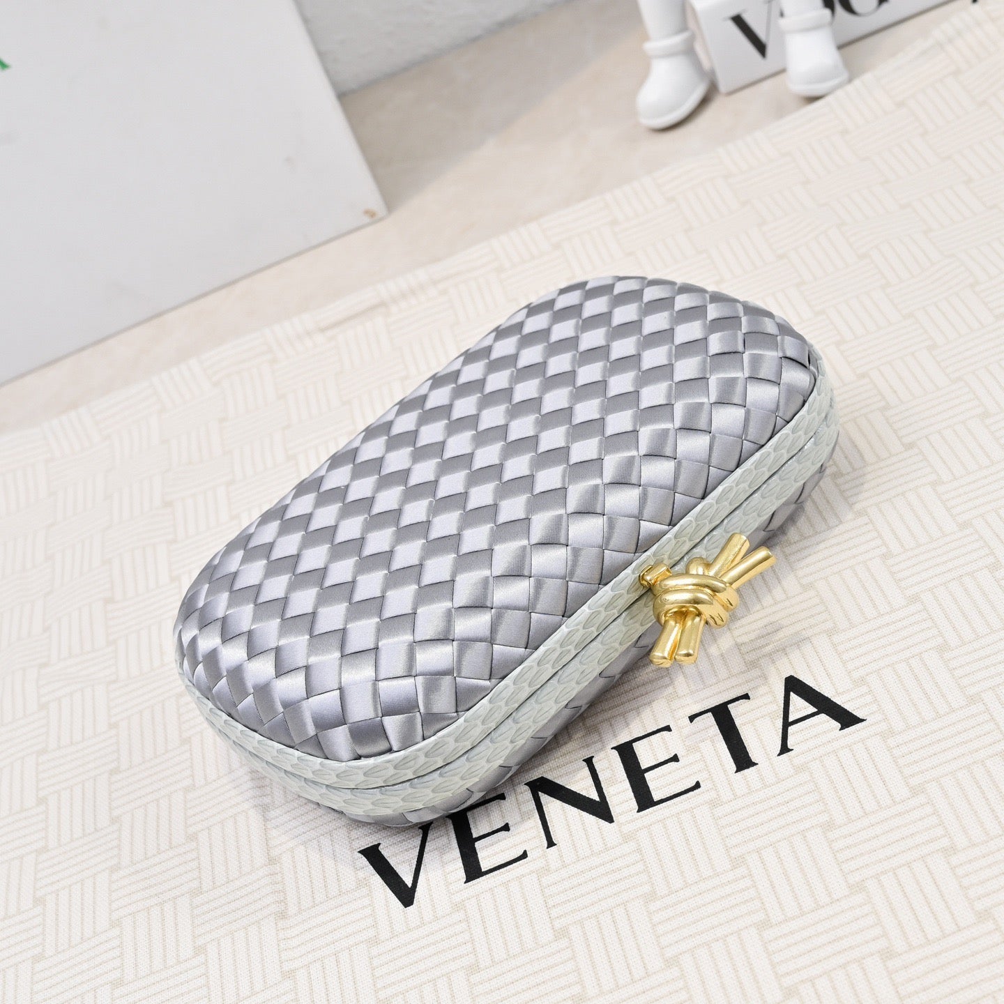 Bottega Veneta 2026 Knot Clutch 20cm Silver Gold Woven Leather
