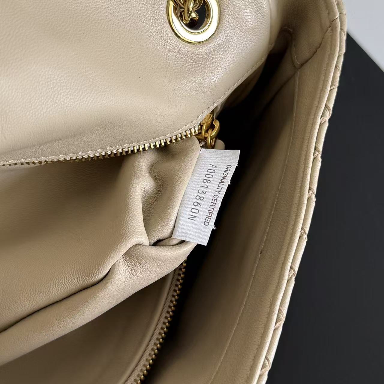 Bottega Veneta 2026 Madison Intrecciato Bag 27cm Beige Leather