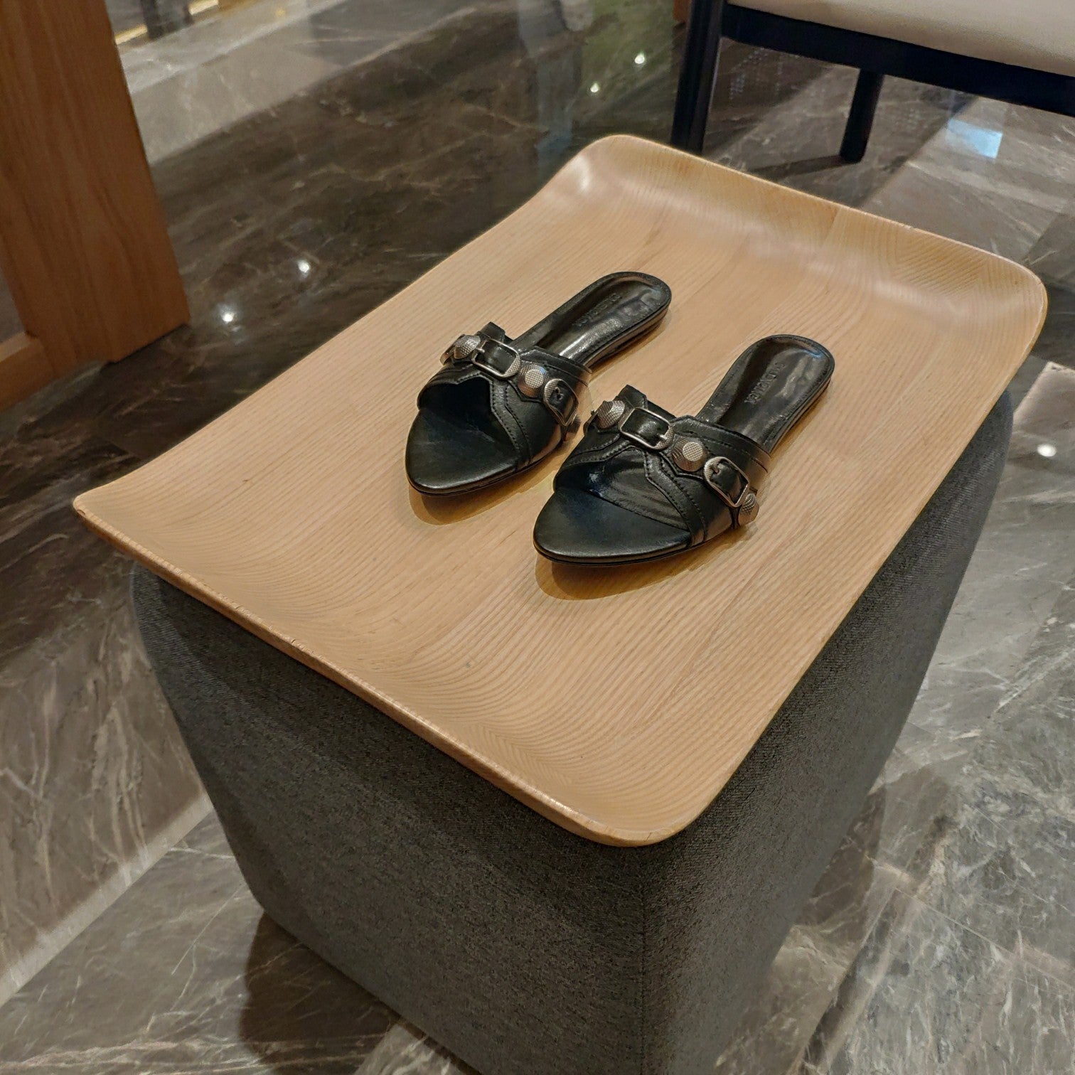 Balenciaga 26s Buckle Flats Sandals Cowhide