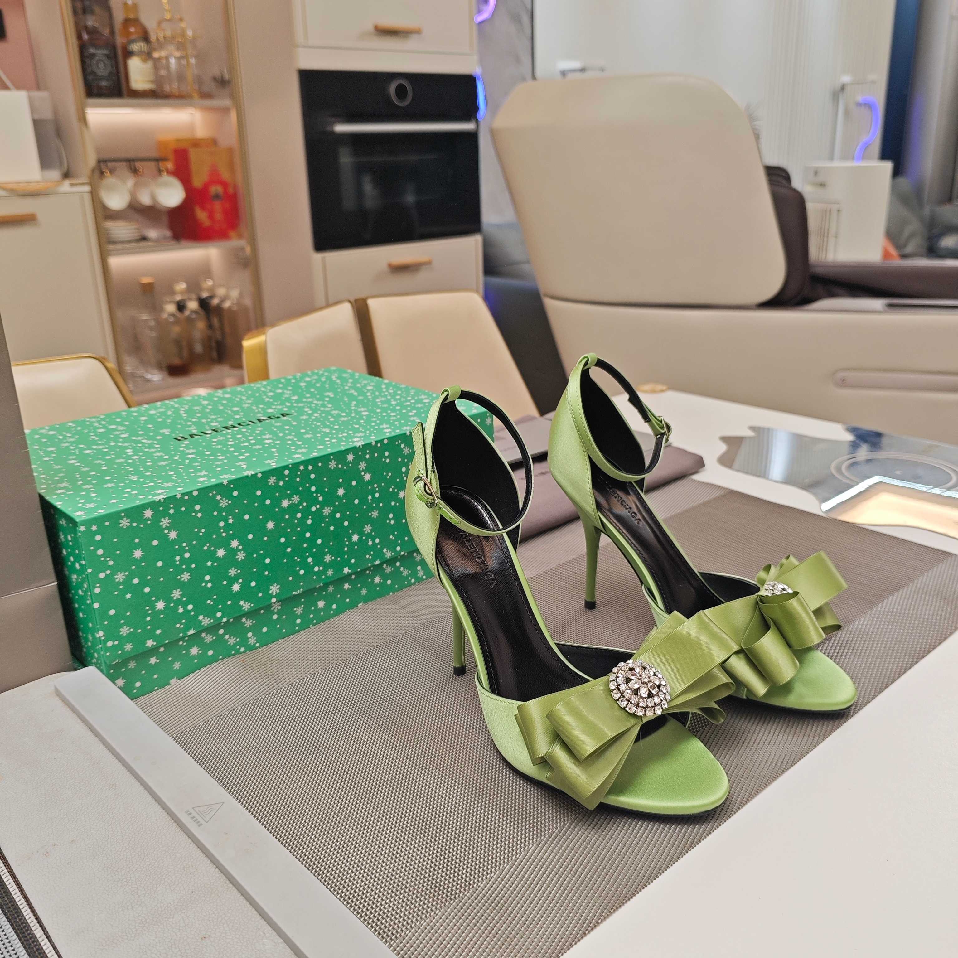 Balenciaga 26s High Heel Sandals 100 Satin Sheepskin Ribbon