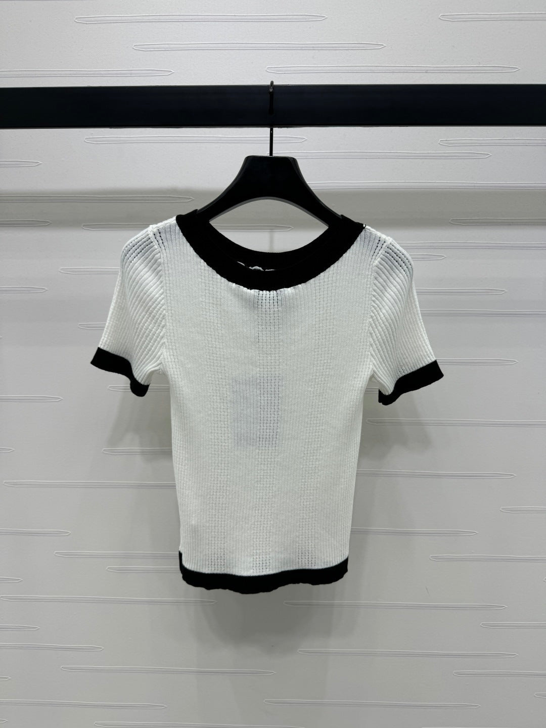Chanel 2026 Embroidered Logo Knit Short-sleeved Top Wool 373087