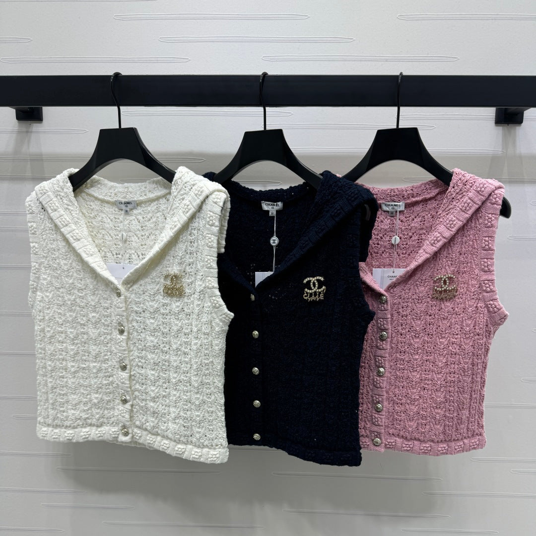 Chanel 2026 Shawl-neck Crochet Knit Sleeveless Vest 366326