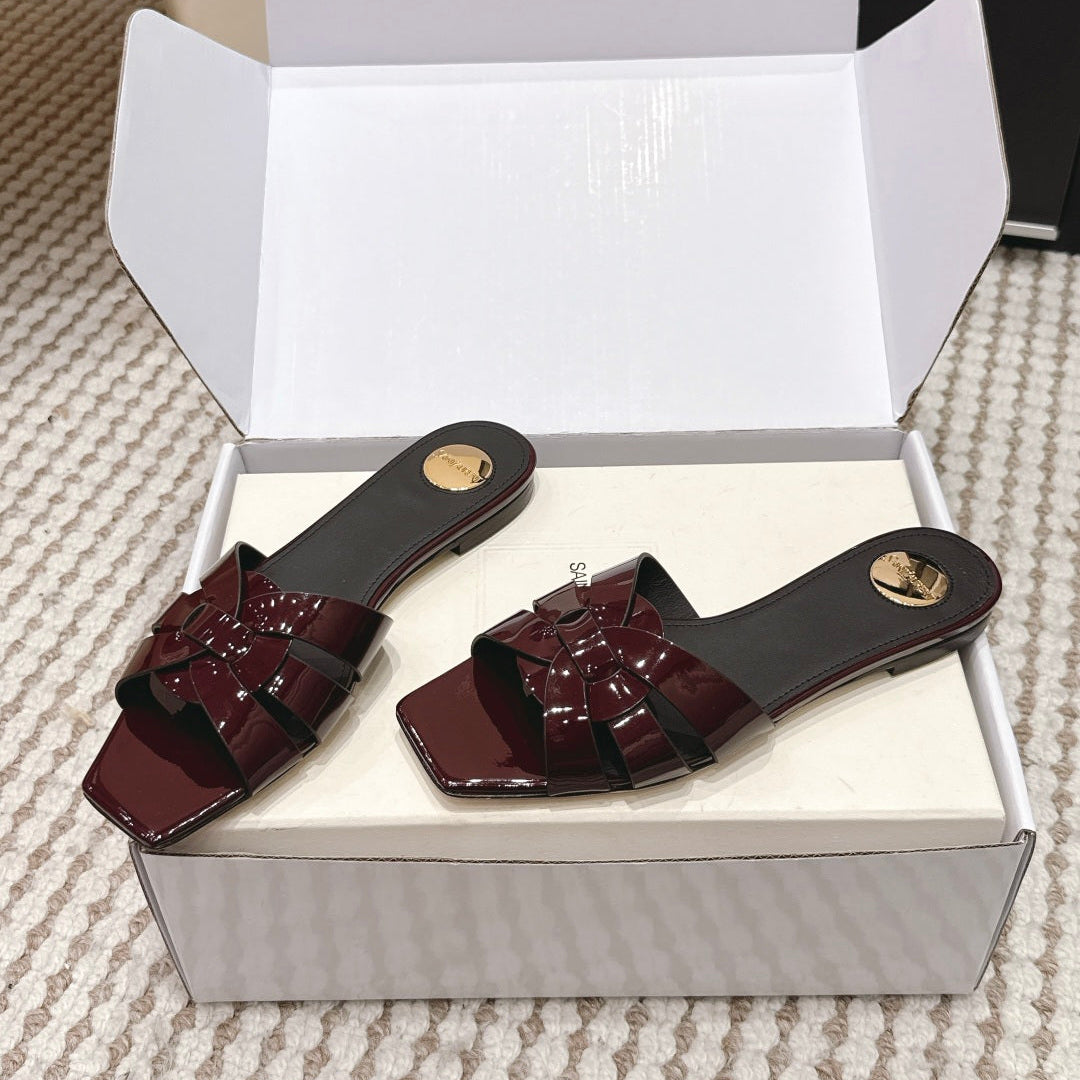 YSL 26ss  Flat Slippers Patent Leather
