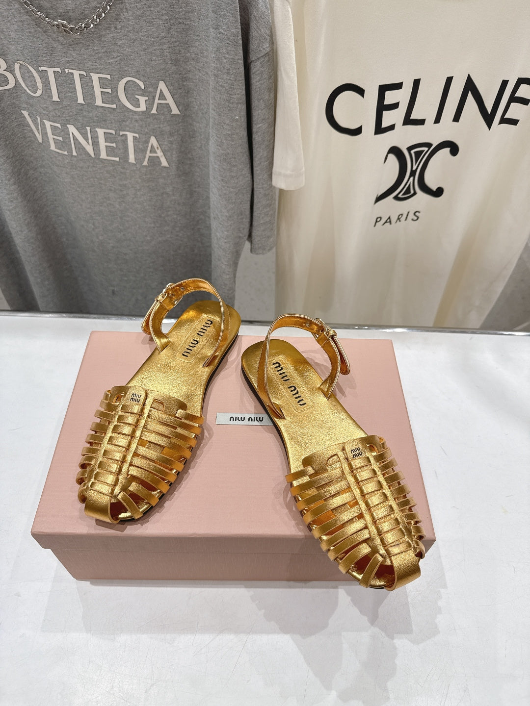 Miumiu 26ss Flat Sandals Woven Lambskin 713092