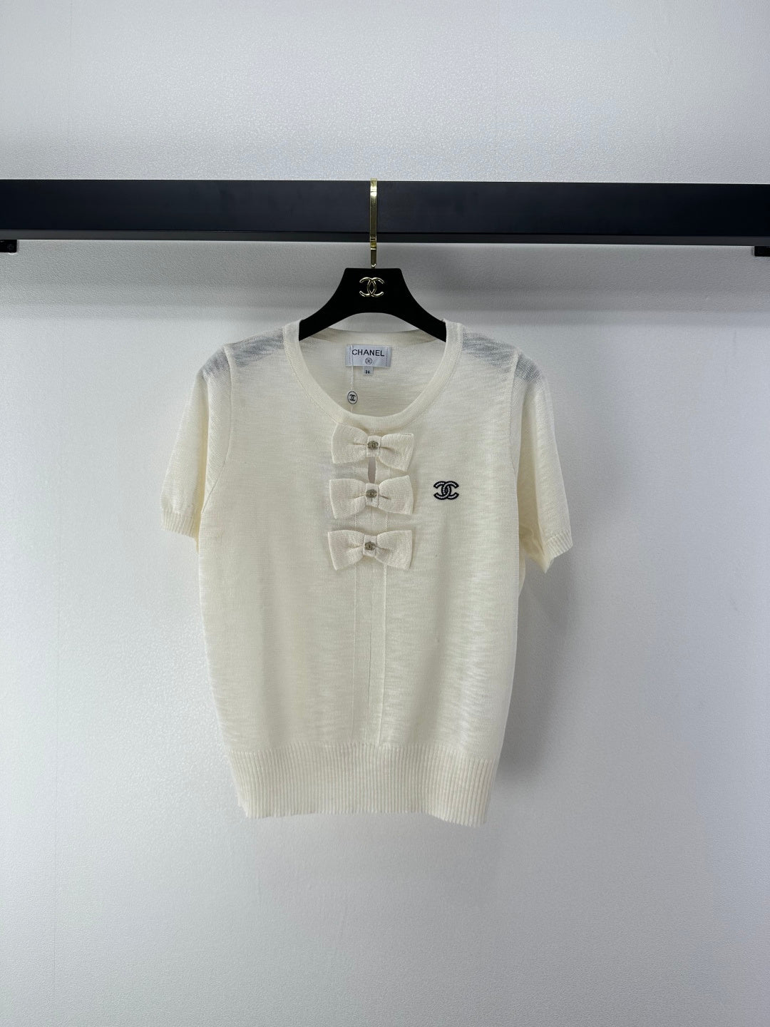 Chanel 2026 Bow Knit Short-sleeved Top Wool 364820