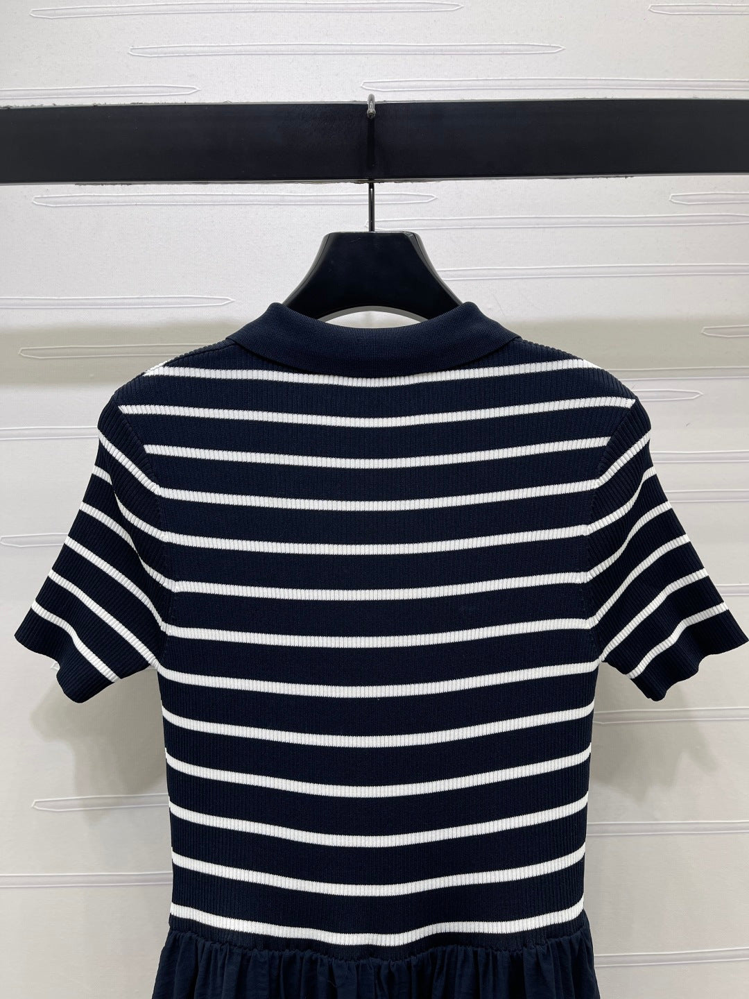 Miumiu 2026 Collared Knit short-sleeved Dress Polyester Viscose 380682