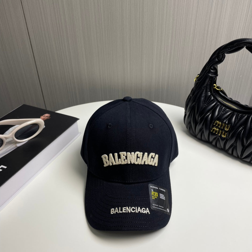 Balenciaga Embroidered Letter Baseball Cap 229244