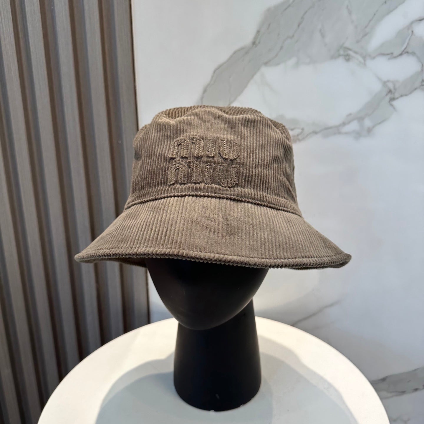 Miumiu Bucket Hat Velvet 297625