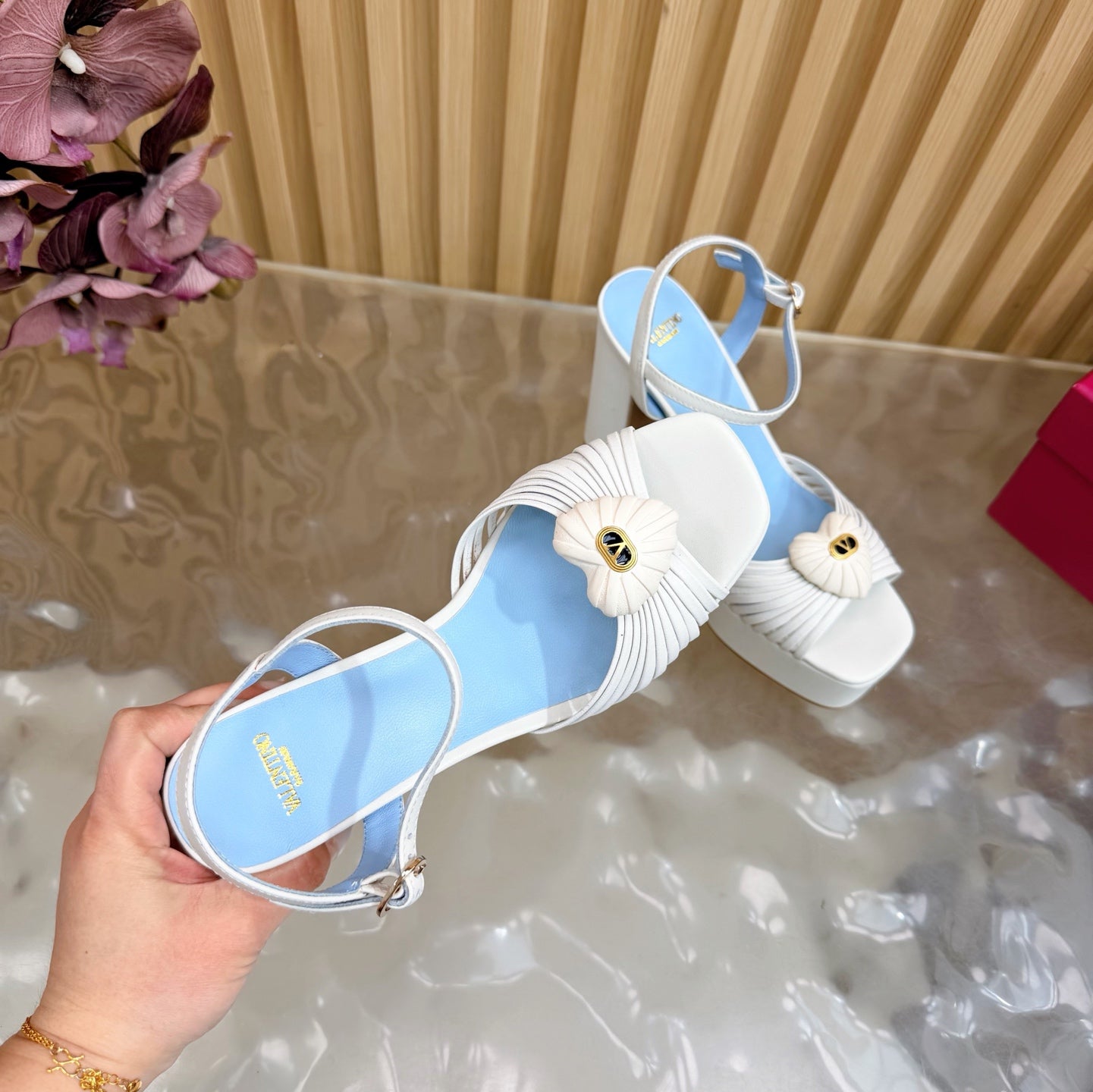 VT 26s Stiletto Platform Sandals Heart 100 Cowhide 702271
