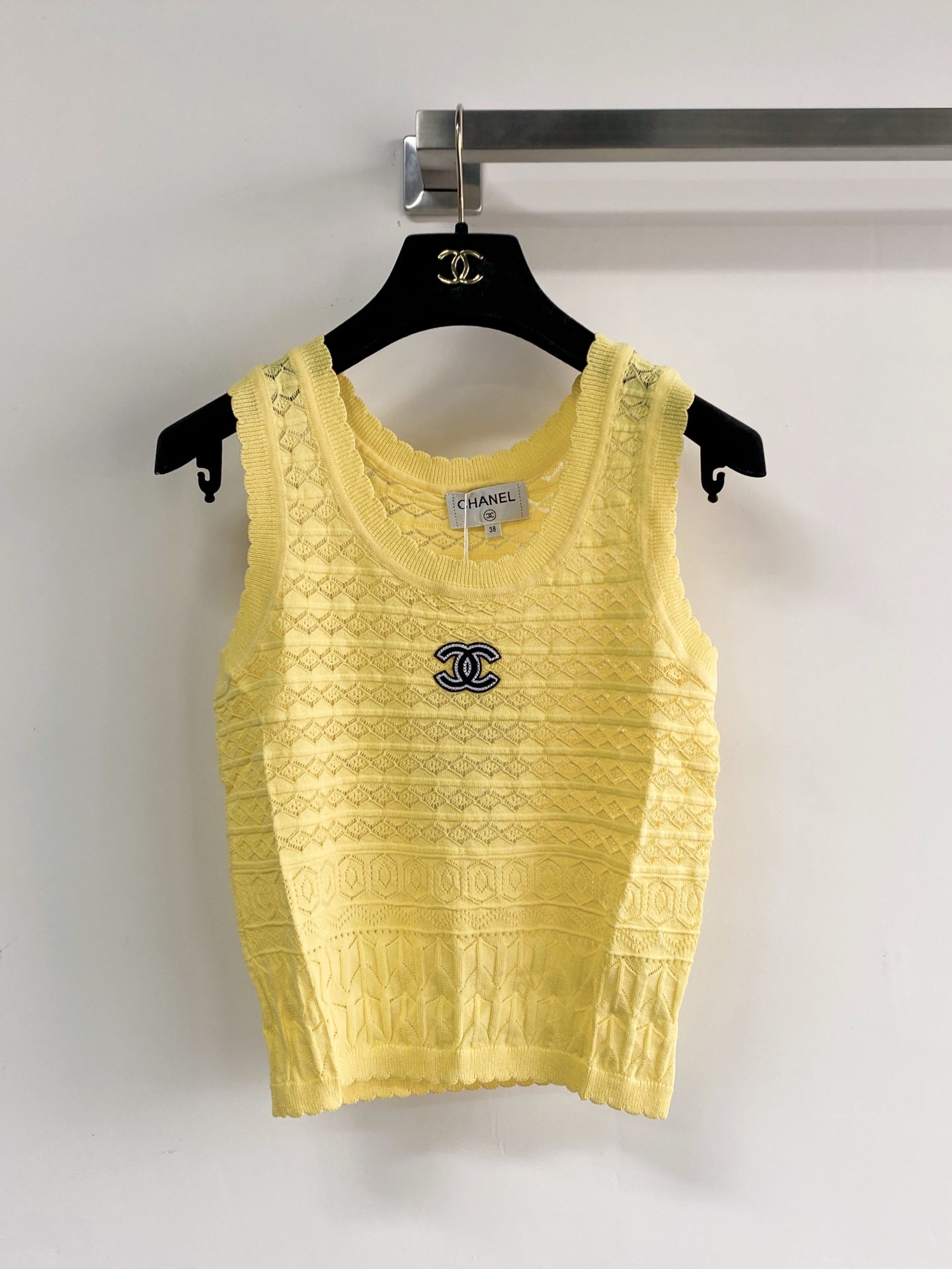 Chanel 2026 Vest White Yellow Navy Blue Wool Tencel