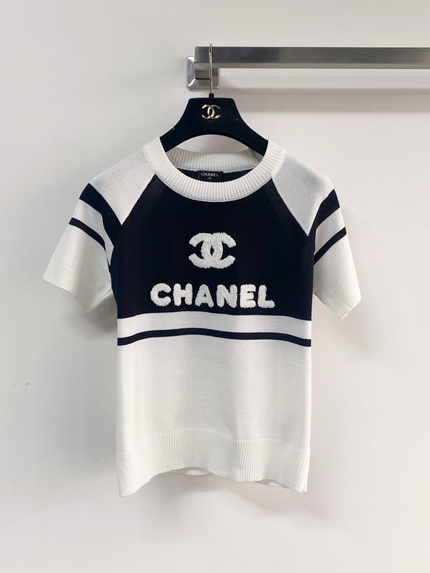 Chanel 2026  Short-Sleeve Shirt Pink Black White Wool Cashmere