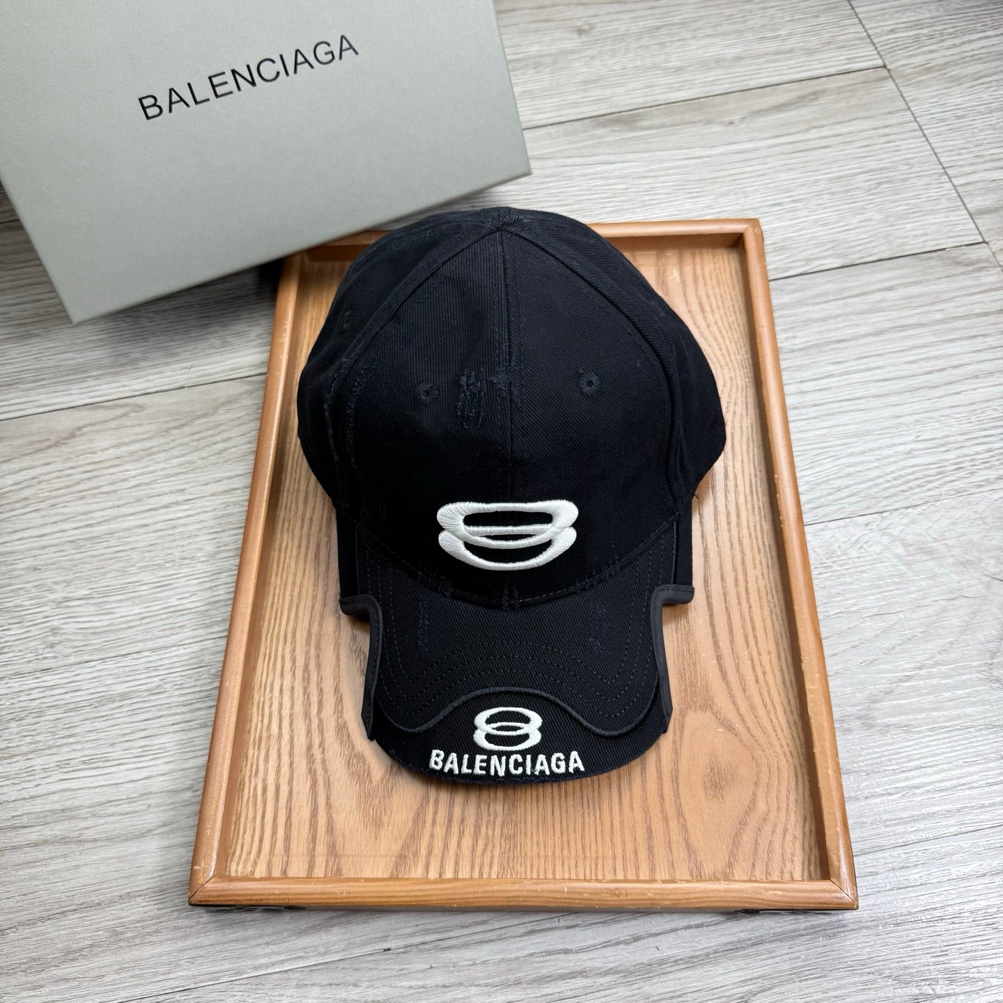 Balenciaga Baseball Cap With Distressed Logo 240584
