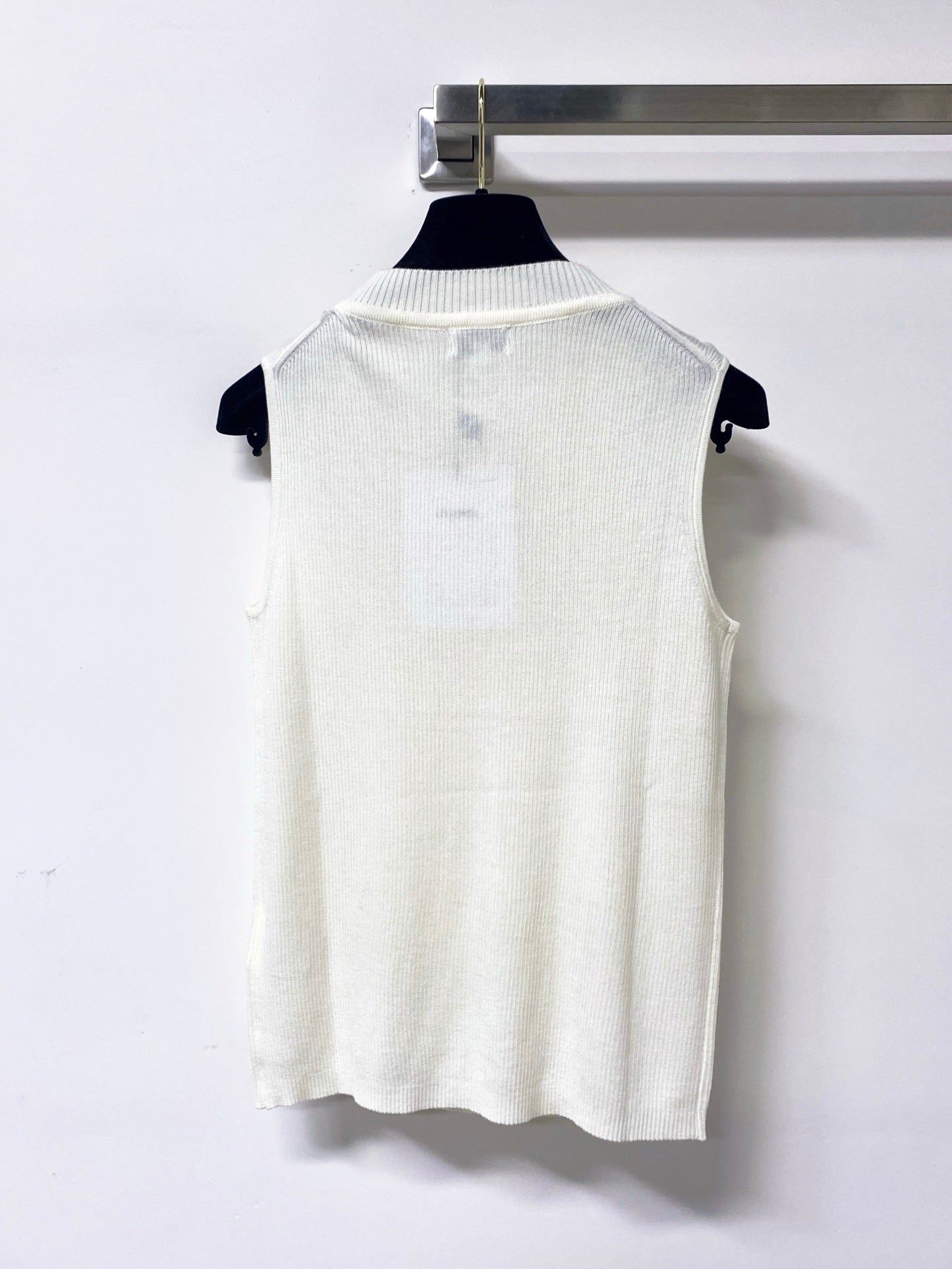 Chanel 2026 Rib-Knit Sleeveless Bow Details Wool 410640