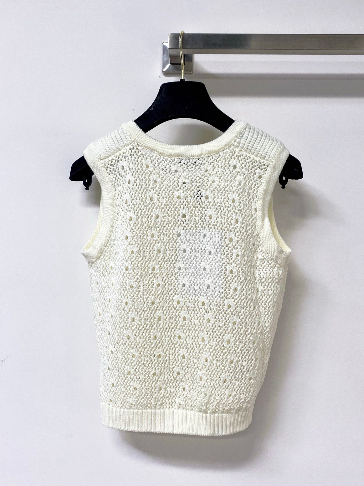 Chanel 2026 Sleeveless Crochet Knit Vest Logo Buttons 449832