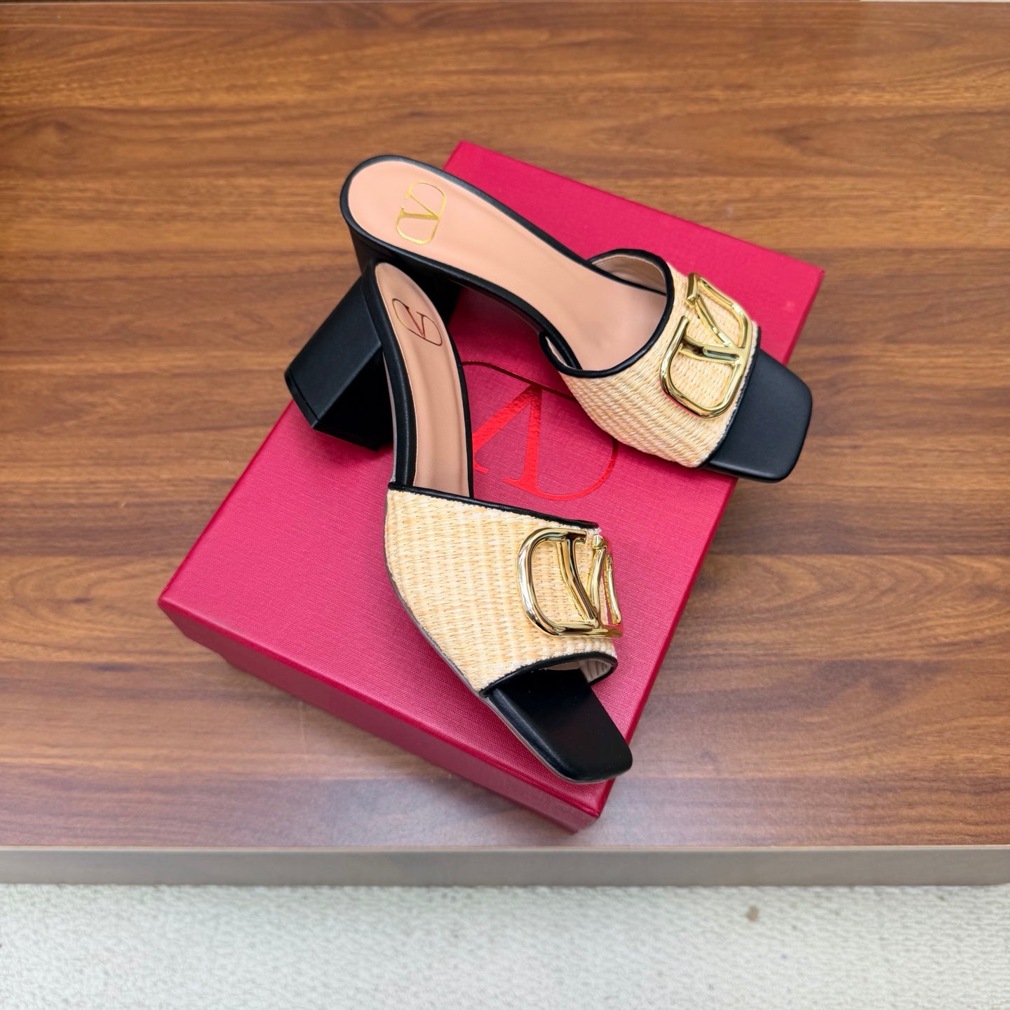 Valentino 2026 VLogo Signature Raffia Block Heel Sandal Woven Calfskin 871040