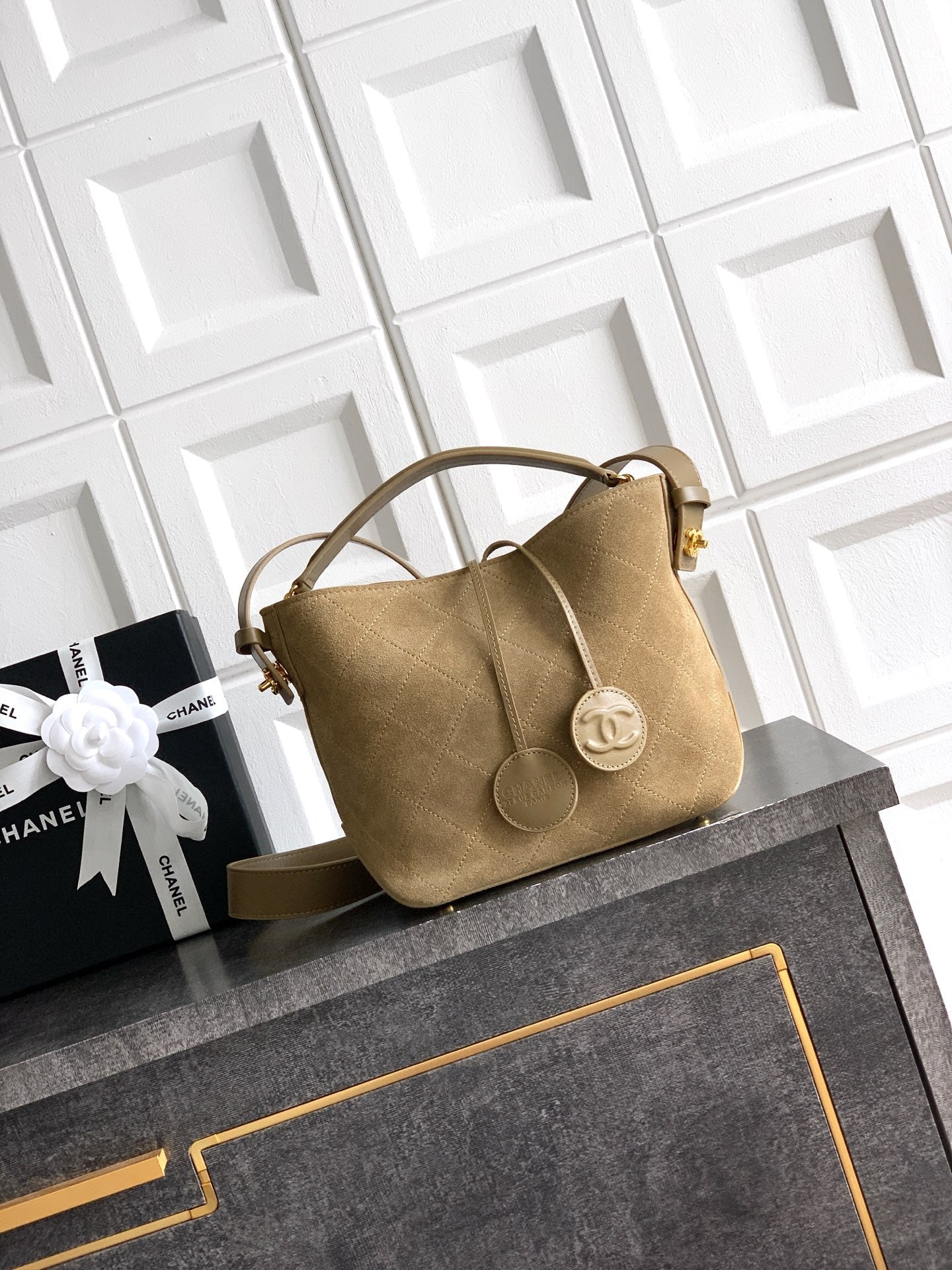 Chane 2026 Bucket Bag 20cm Suede Calfskin