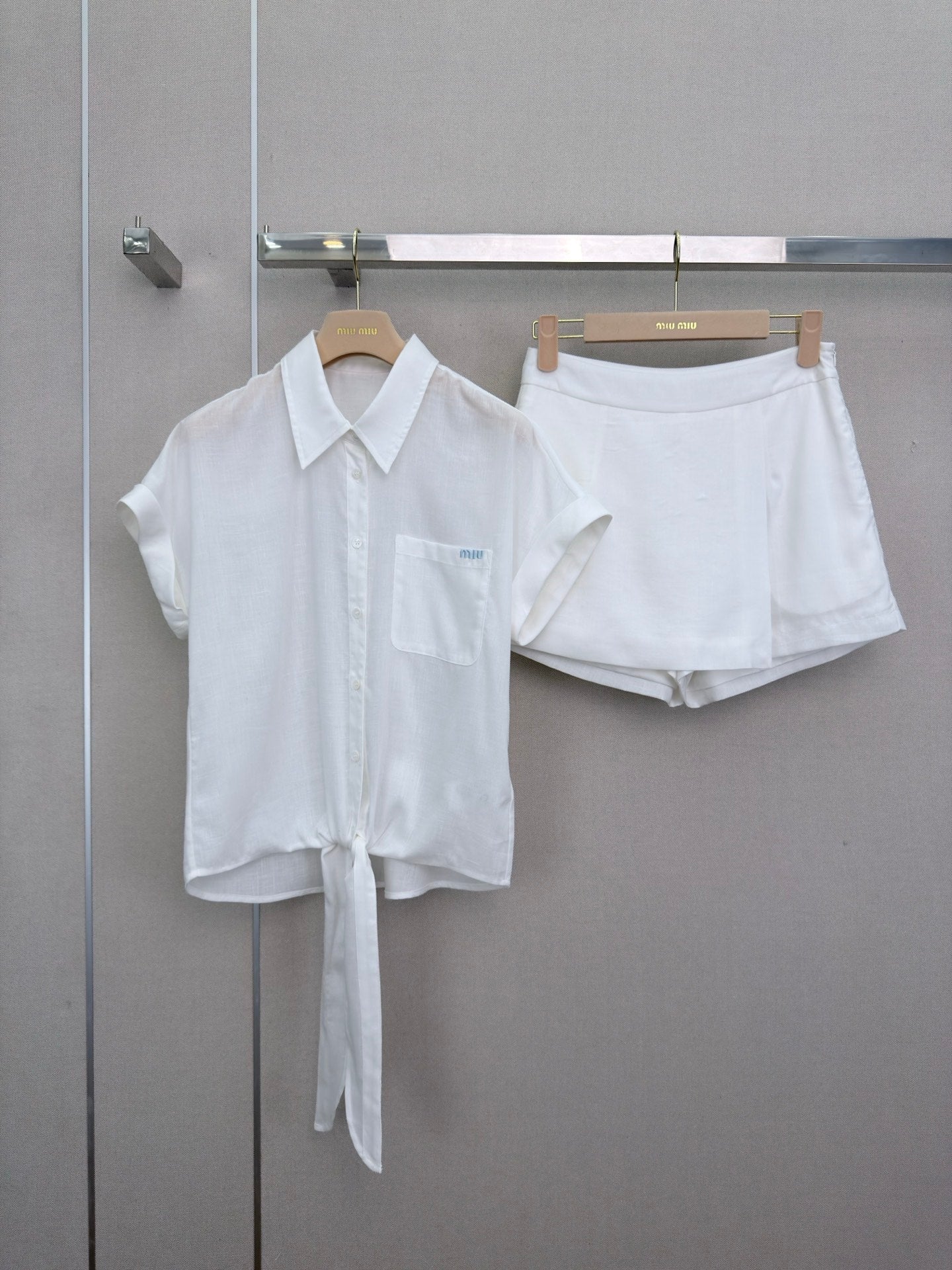 MiuMiu 2026 Short-Sleeved Shirt Tencel 636465