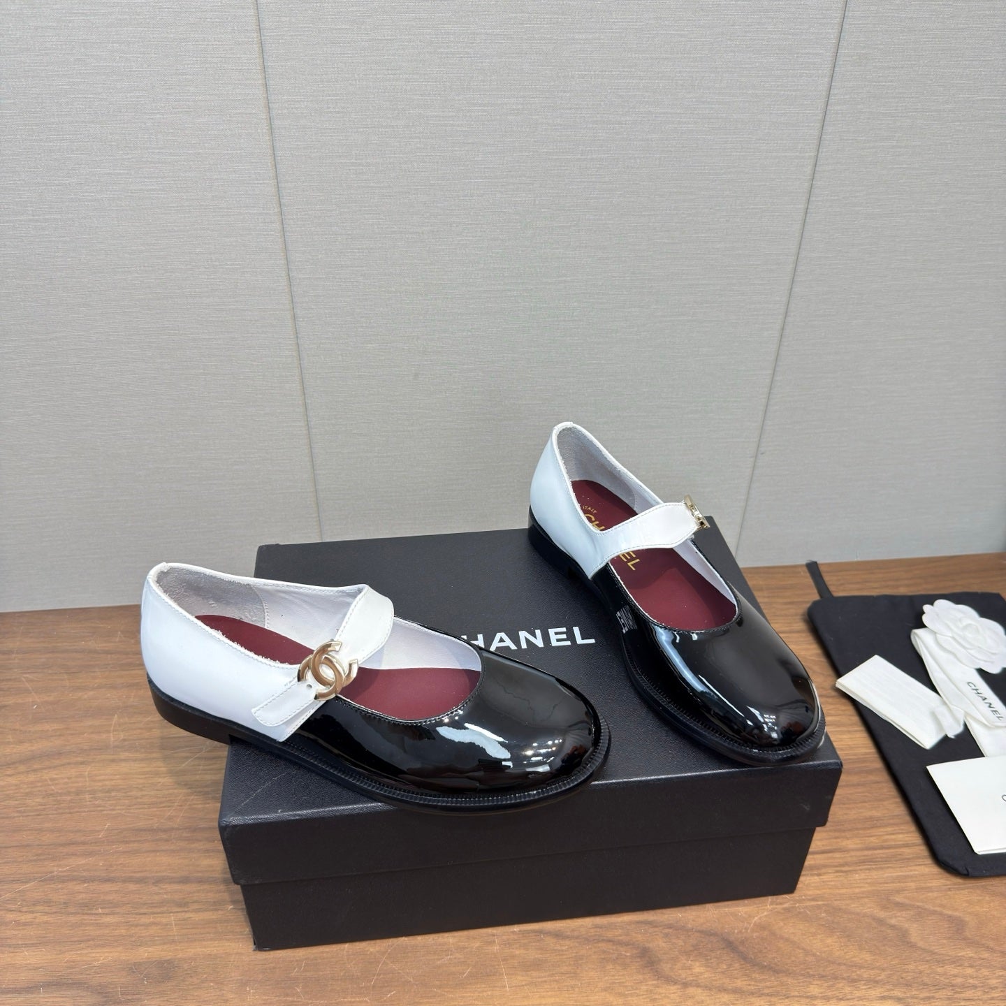 Chanel 2026 Ballet Flat Glossy Leather 904496