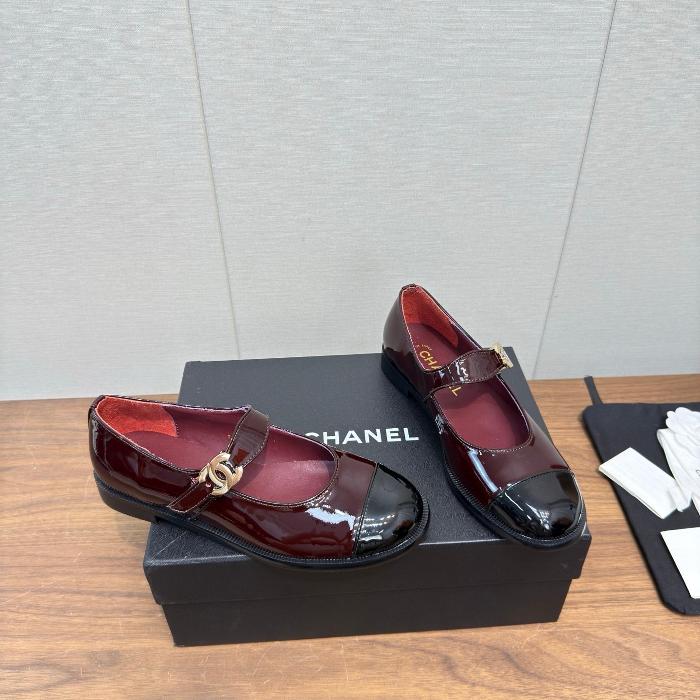 Chanel 2026 Ballet Flat Glossy Leather 904496