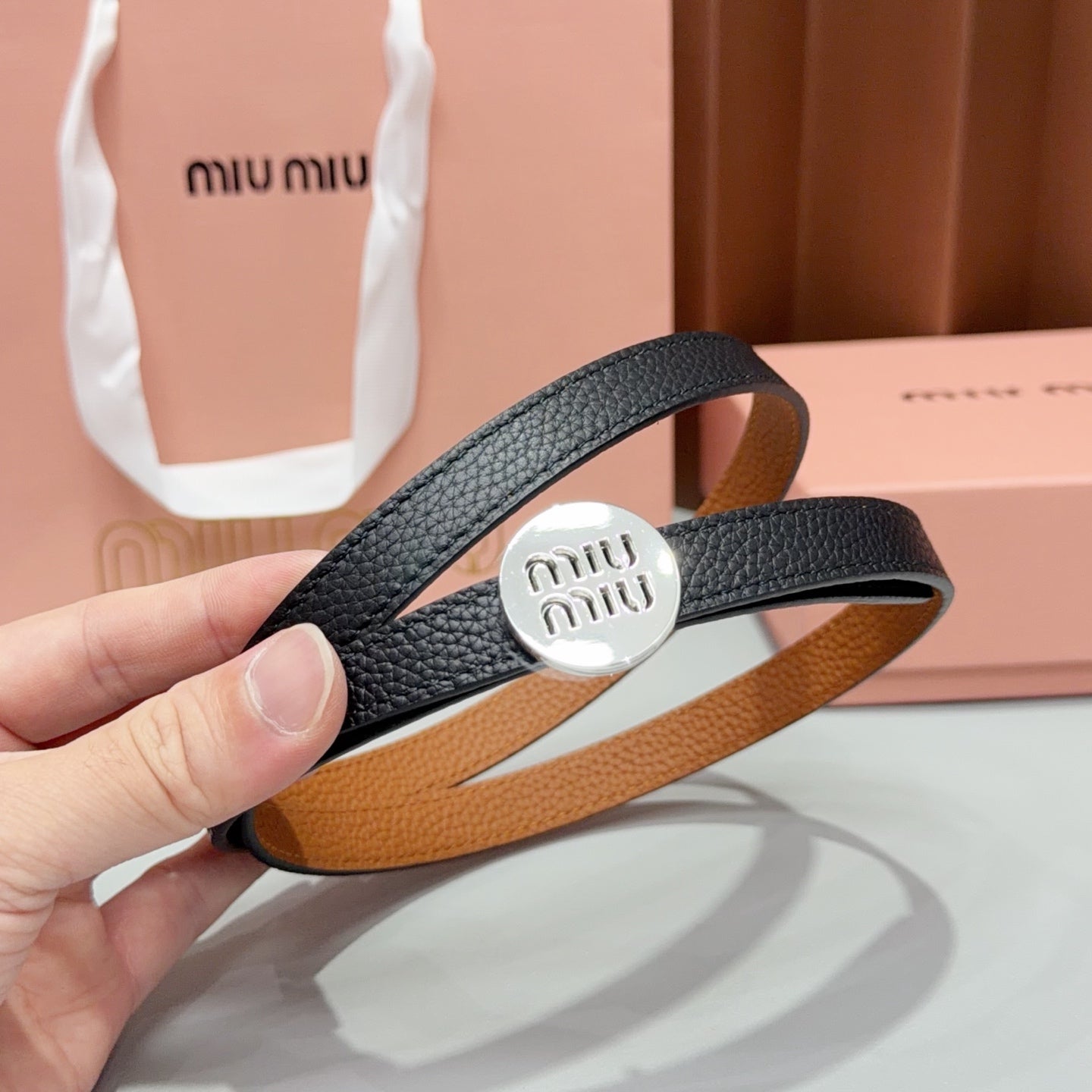 Miumiu 2026 Round Logo Buckle Belt 15mm Cowhide 215692