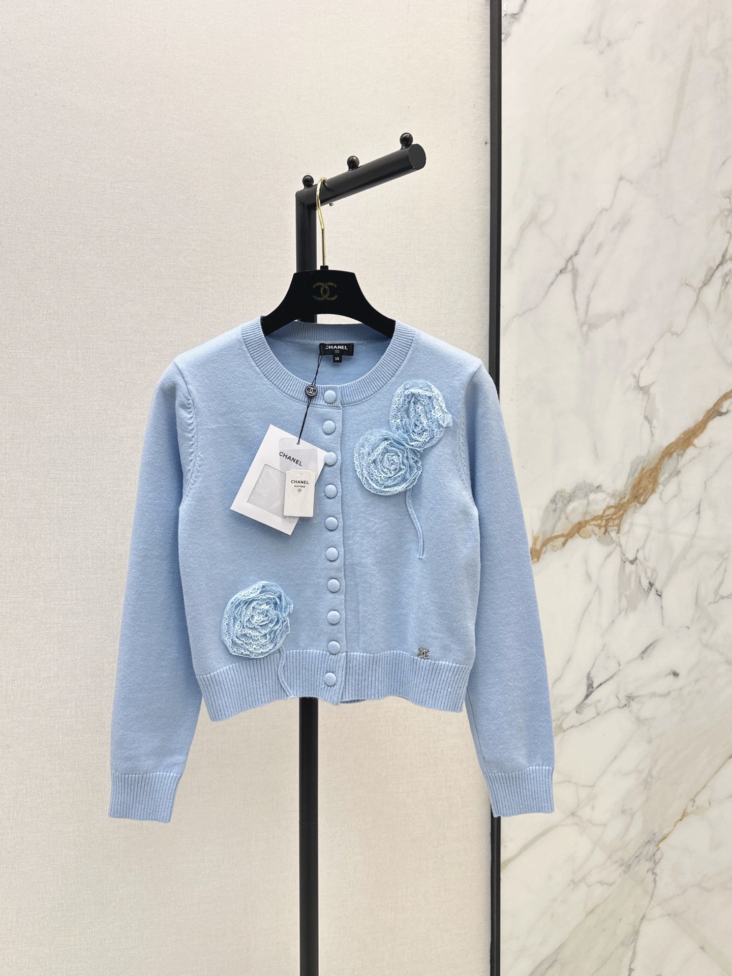 Chanel 2026 3D Floral Decorated Long-Sleeve Knit Cardigan Wool 782200