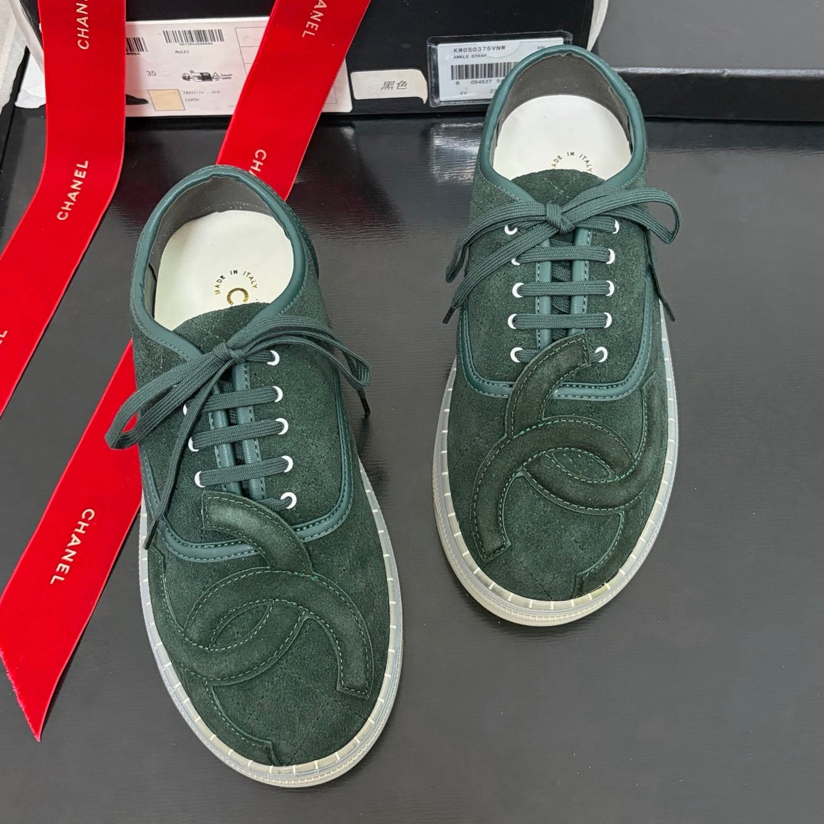 Chanel 2026 Low-Top Sneakers Suede Leather 188979