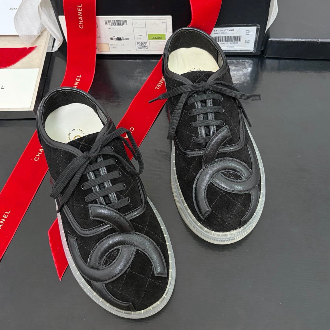 Chanel 2026 Low-Top Sneakers Suede Leather 188979