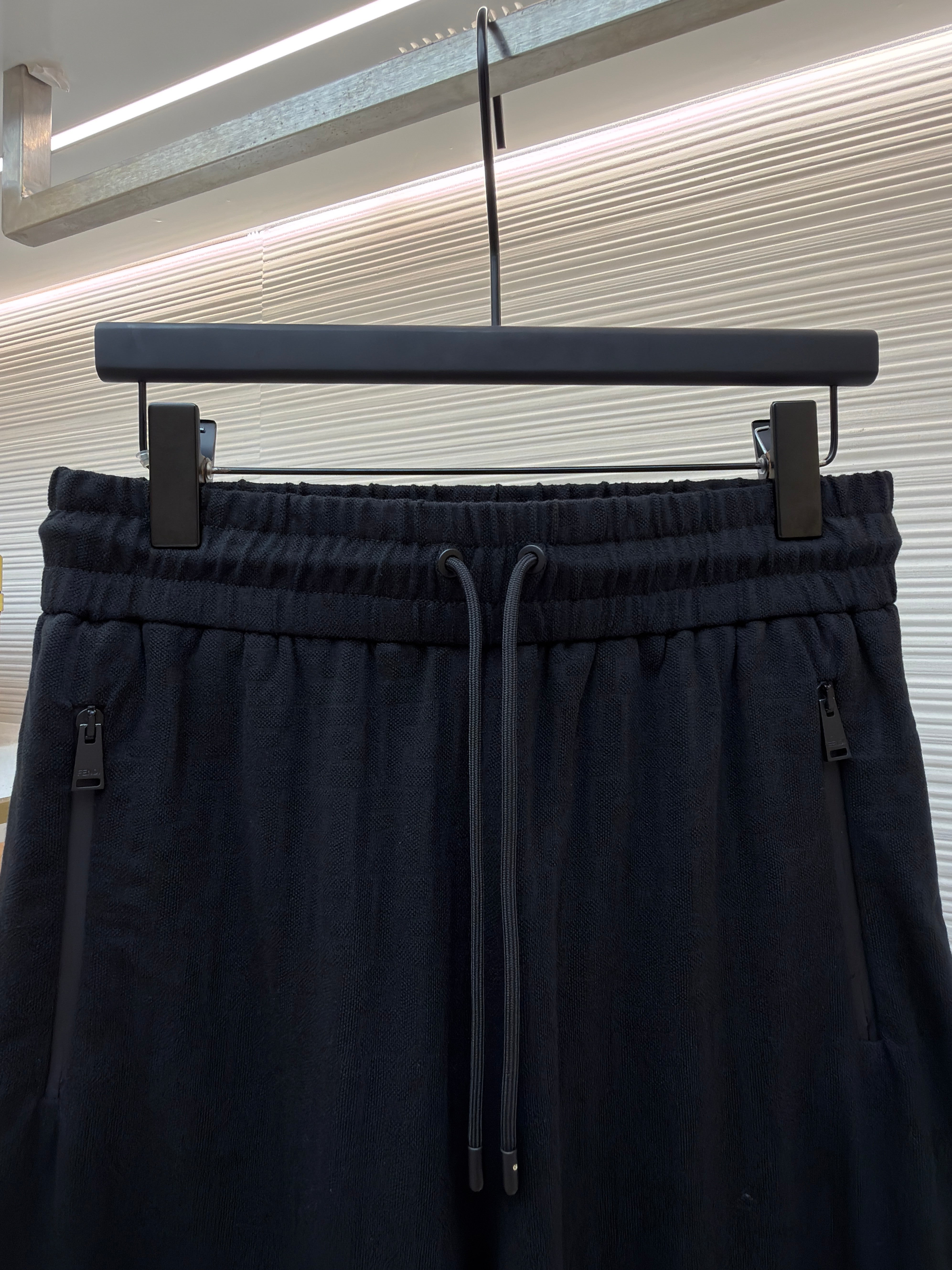 Fendi 2026 Men's Jacquard Shorts Black Cotton Fabric 830526