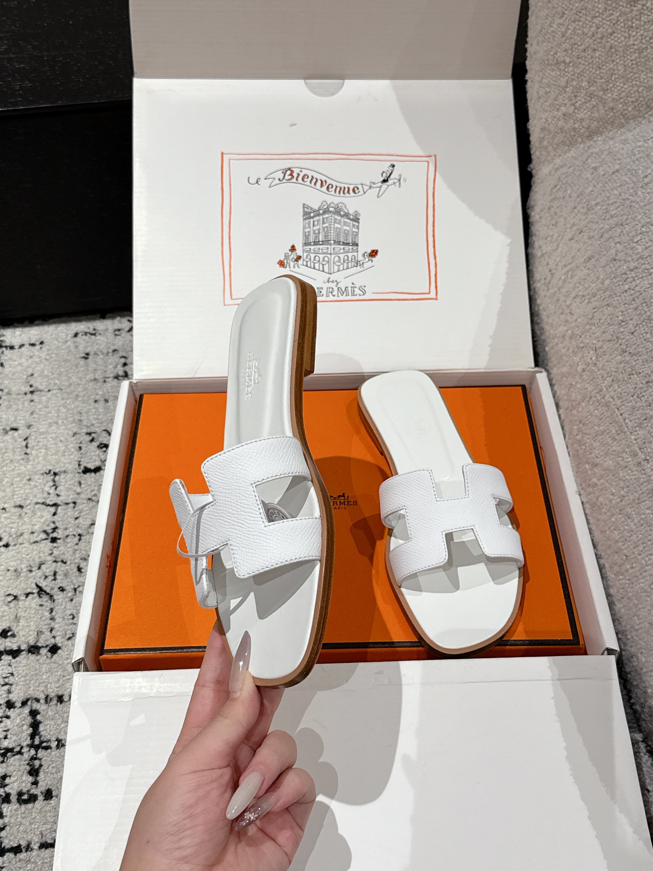 HM 25 Oran Sandal Epsom