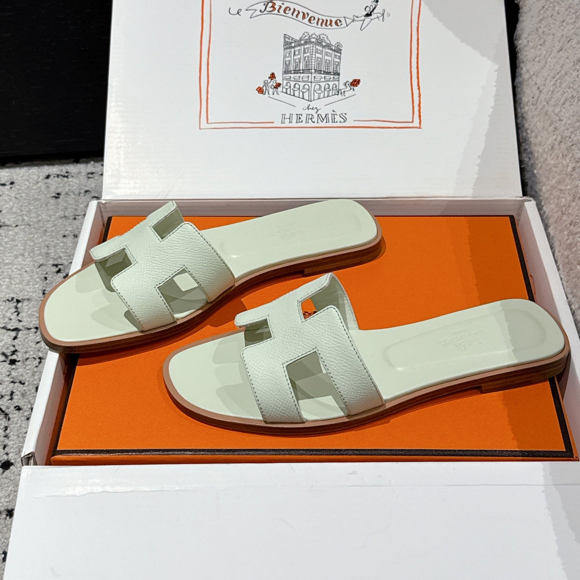 HM 25 Oran Sandal Epsom