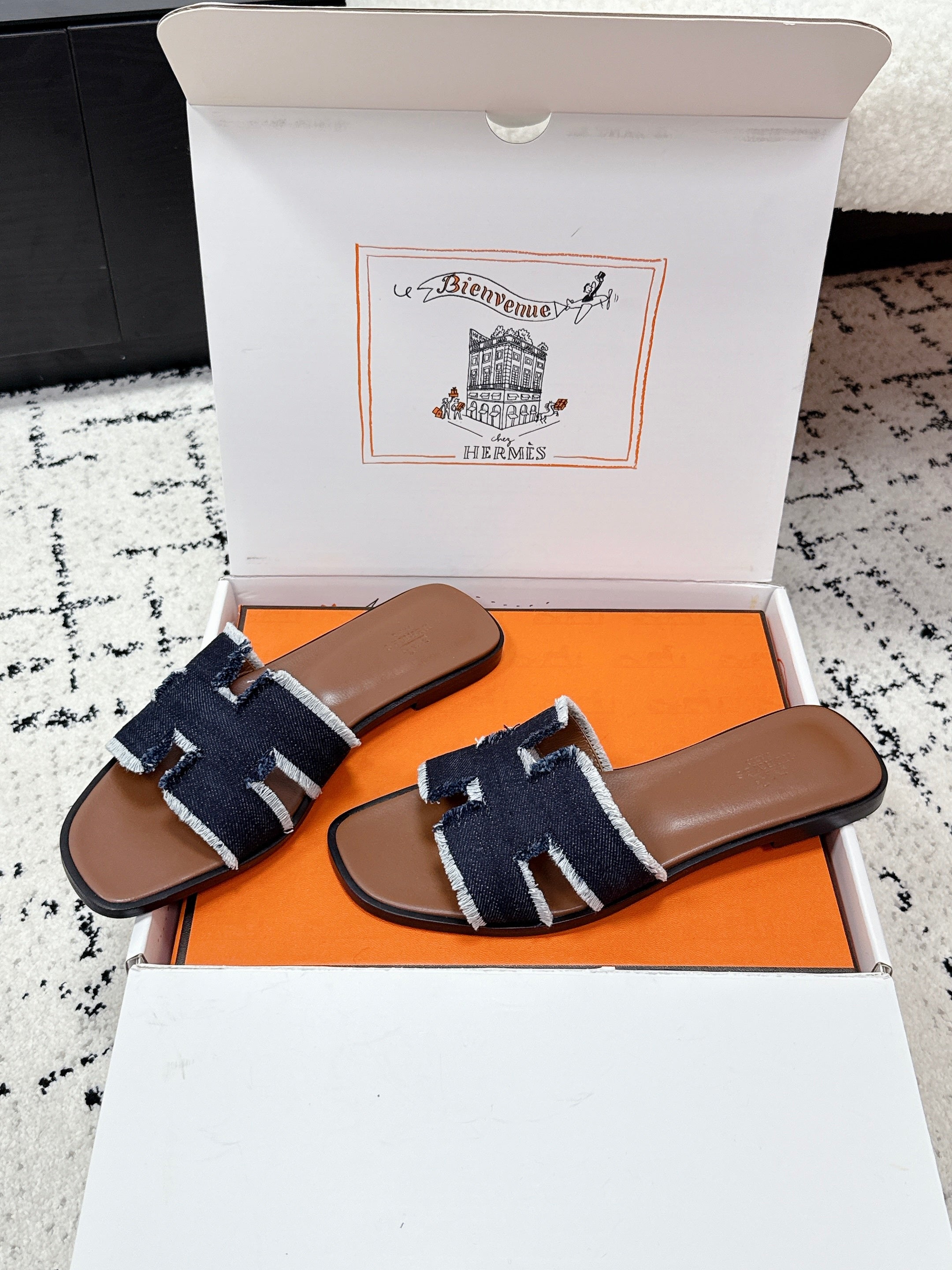 HM 26ss Oran Sandals Dark Brown Canvas Cowhide 617217