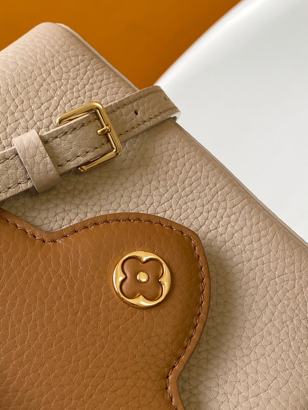 LV 2026 Capucines Bag Beige Brown Taurillon Cowhide Leather 281631