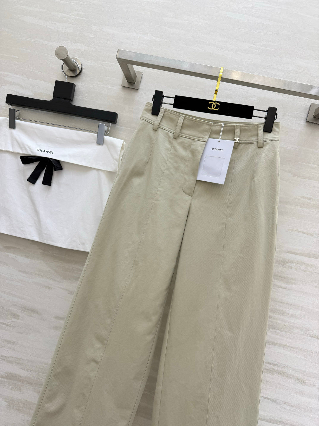 Chanel 2026 Light Apricot Wide-Leg Pants Cotton 379252