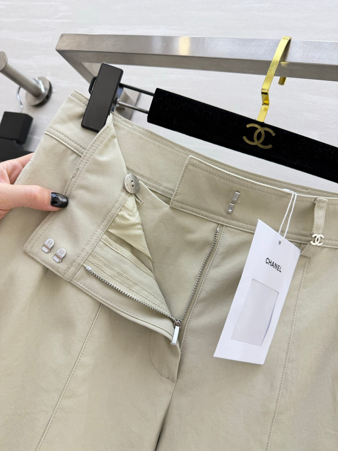 Chanel 2026 Light Apricot Wide-Leg Pants Cotton 379252