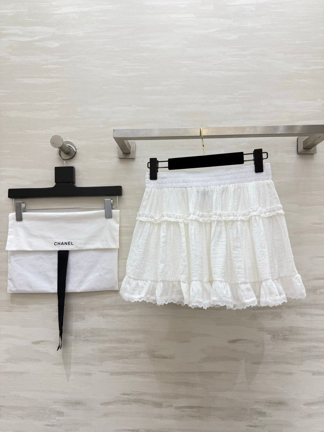 Chanel 2026 Double-layered Ruffled Skirt White Cotton 666397