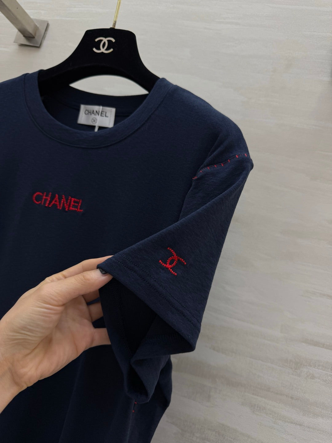 Chanel 2026 Hand-stitched Short-Sleeve T-Shirt Cotton 666402