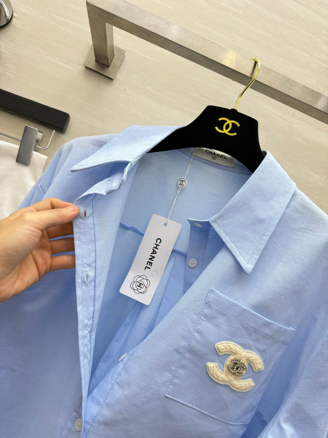 Chanel 2026 Shirt Three-Color Cotton 422142