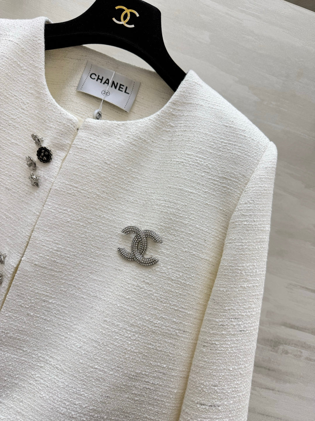 Chanel 2026 Jacket Cream-white Tweed Fabric 423386
