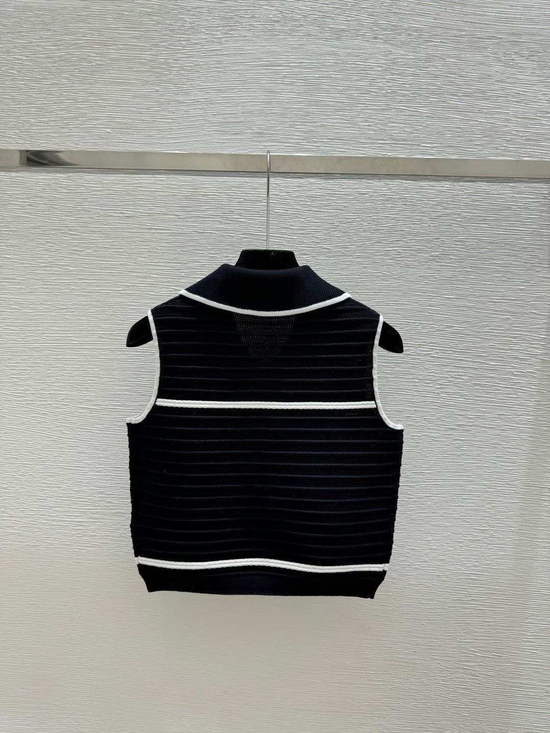 Chanel 2026 Collar Knitted Vest Cardigan Black Cotton Silk 170688