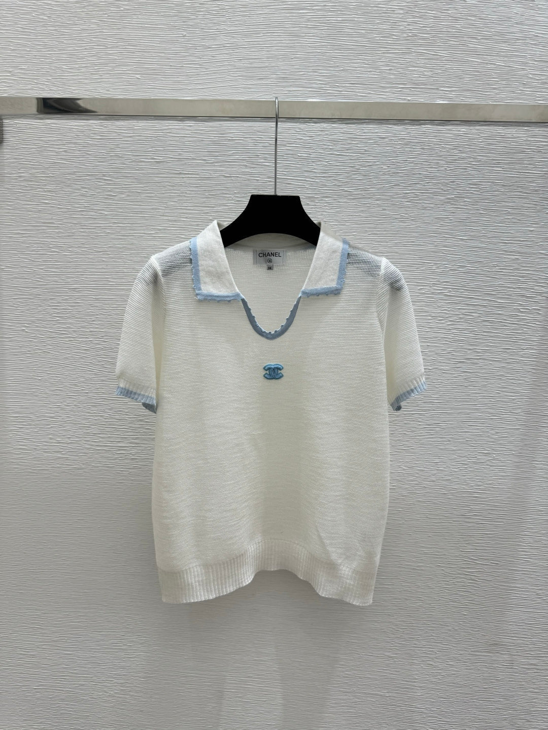 Chanel 2026 Collared Knit Short-sleeved Top Brown White Wool Cashmere 327316