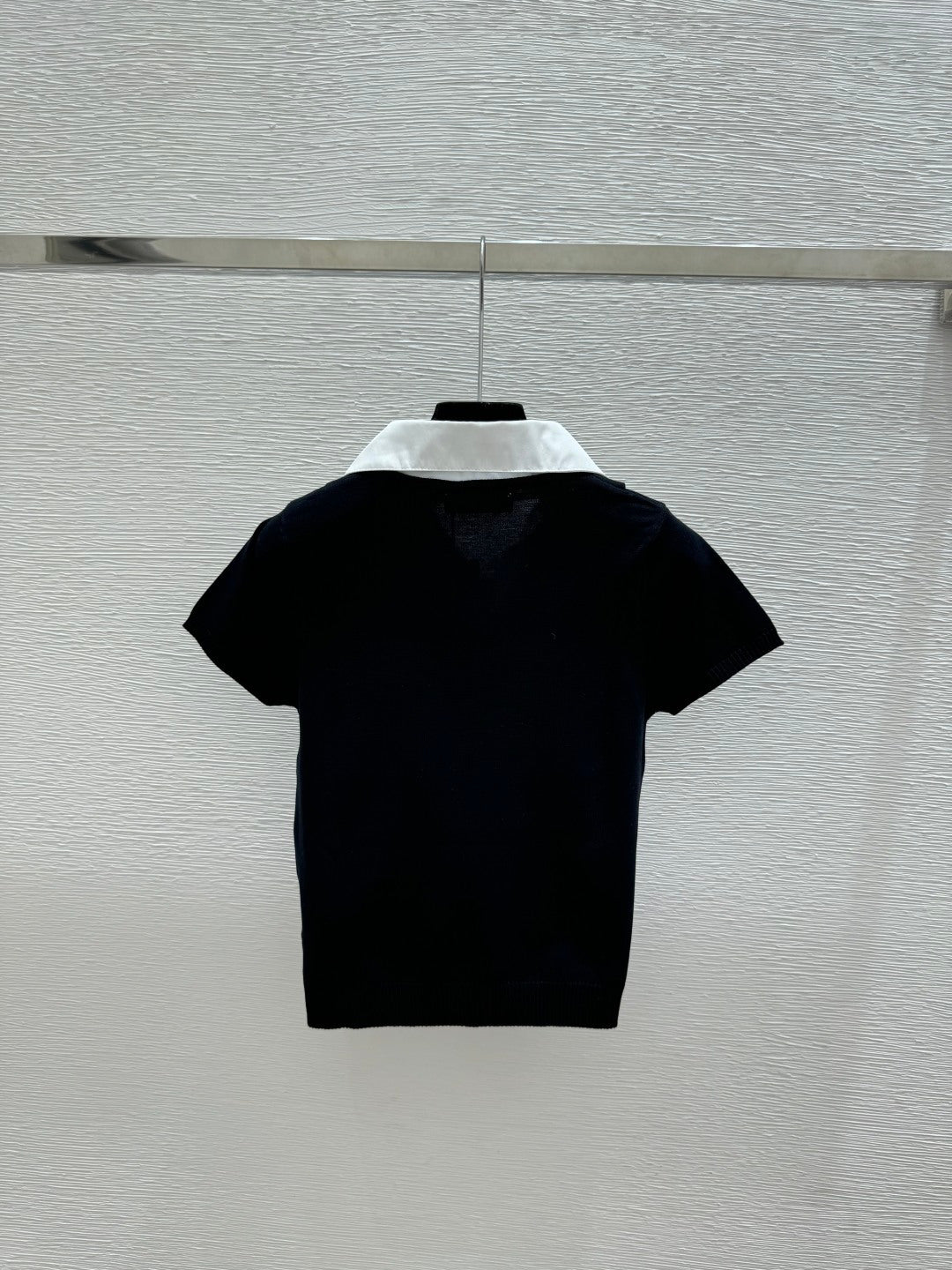 Miumiu 2026 Collar Simple Knit Short-Sleeve White Black Cotton 397738