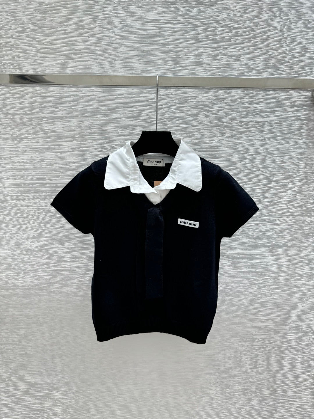 Miumiu 2026 Collar Simple Knit Short-Sleeve White Black Cotton 397738